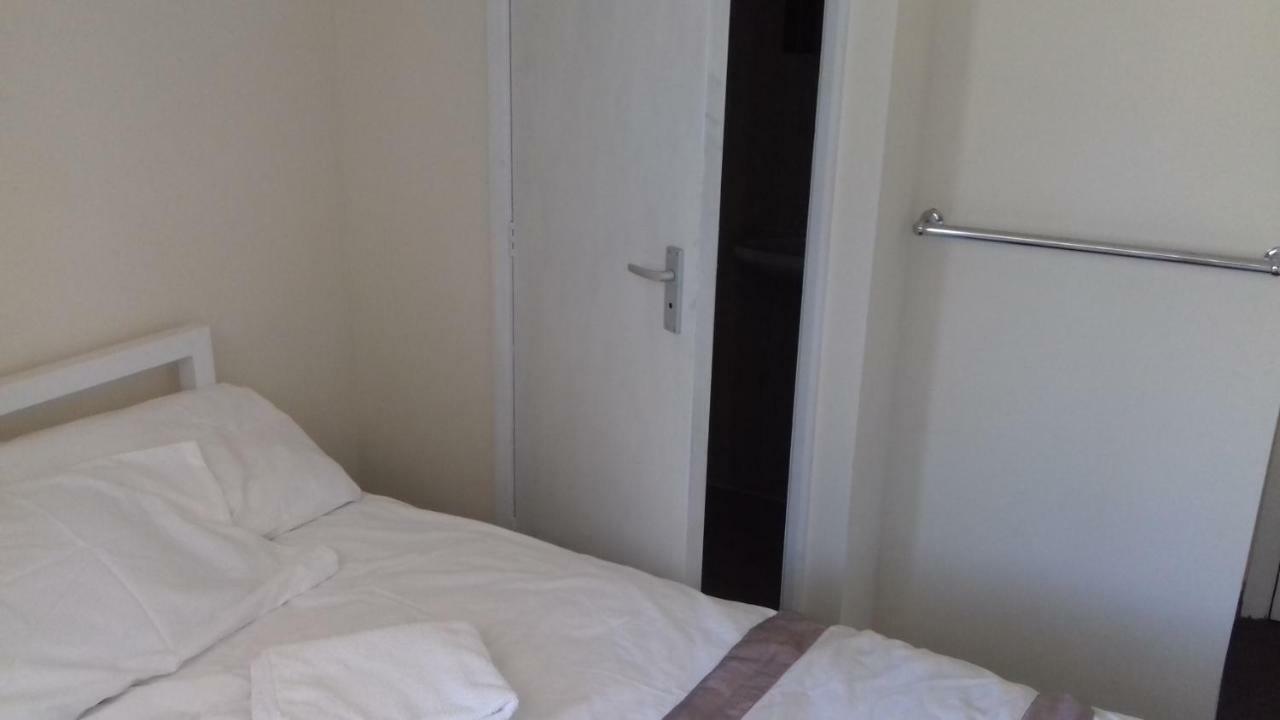 Haven House 2*